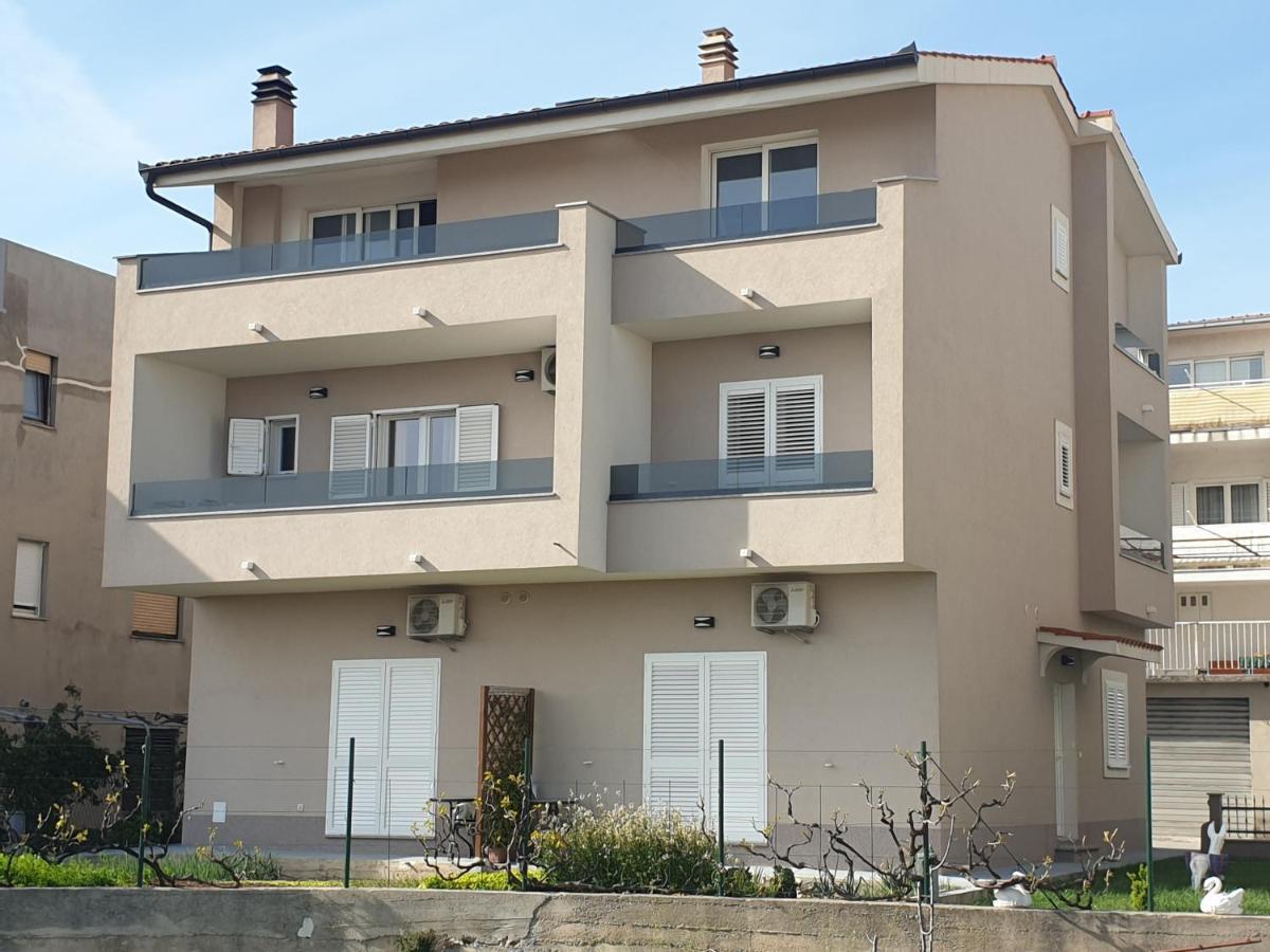 Apartments Lusani สปลิท ภายนอก รูปภาพ