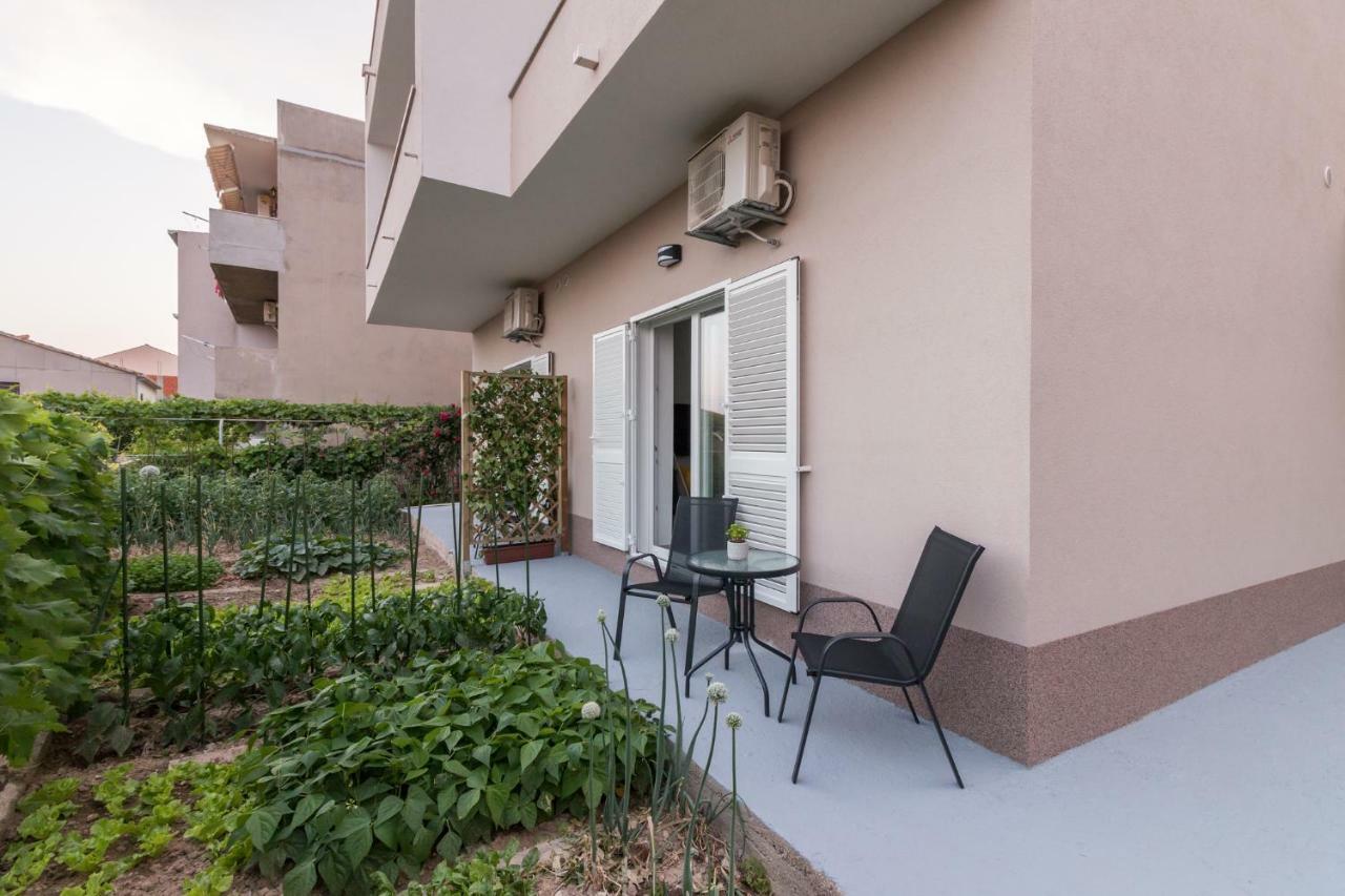 Apartments Lusani สปลิท ภายนอก รูปภาพ